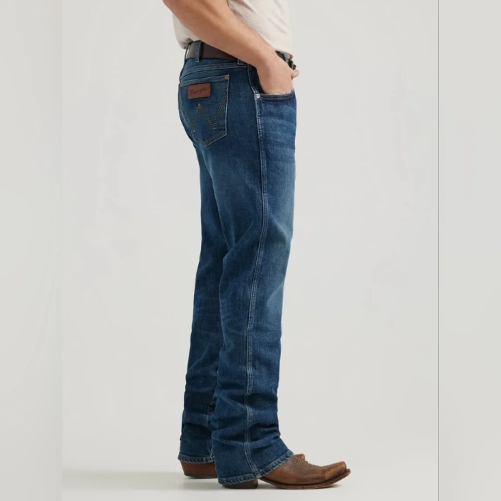 Wrangler Retro Slim Boot Denim Men's Jeans 32/30